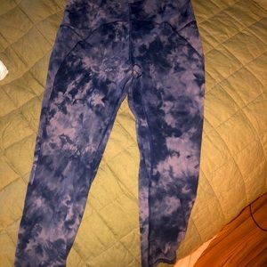 LULULEMON LEGGINGS